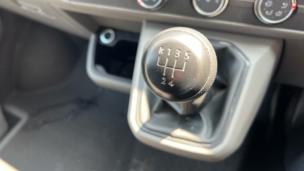 Used Volkswagen Transporter 2024 for sale - 76556961: Photo 14