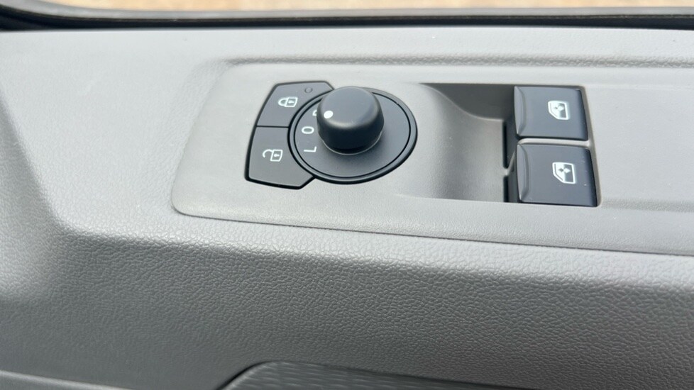 Used Volkswagen Transporter 2025 for sale - 75467436: Photo 45