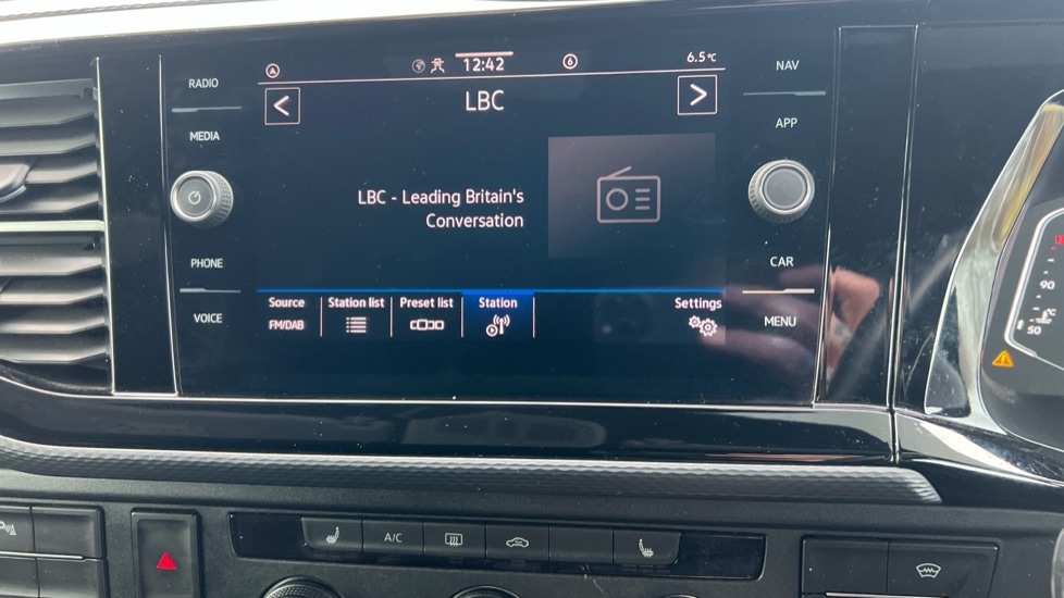 Used Volkswagen Transporter 2023 for sale - 76817779: Photo 35