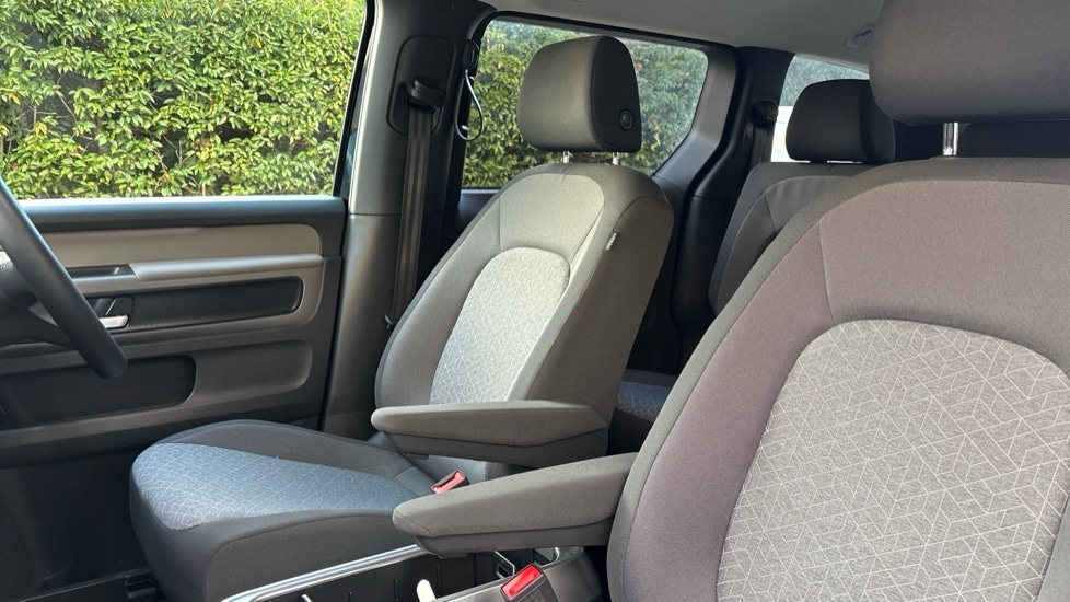 Used Volkswagen ID.Buzz 2025 for sale - 75874066: Photo 17