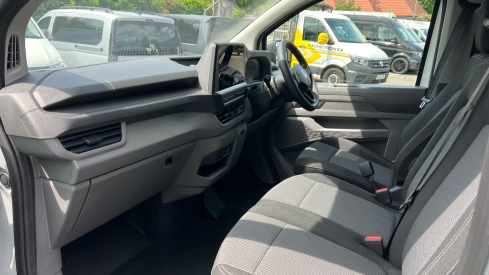 Used Volkswagen Transporter 2025 for sale - 76161234: Photo 2