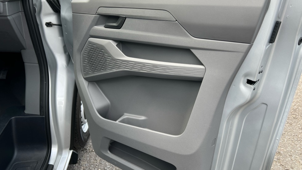 Used Volkswagen Transporter 2025 for sale - 76161234: Photo 36