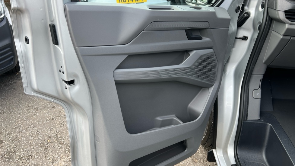 Used Volkswagen Transporter 2025 for sale - 76161234: Photo 37