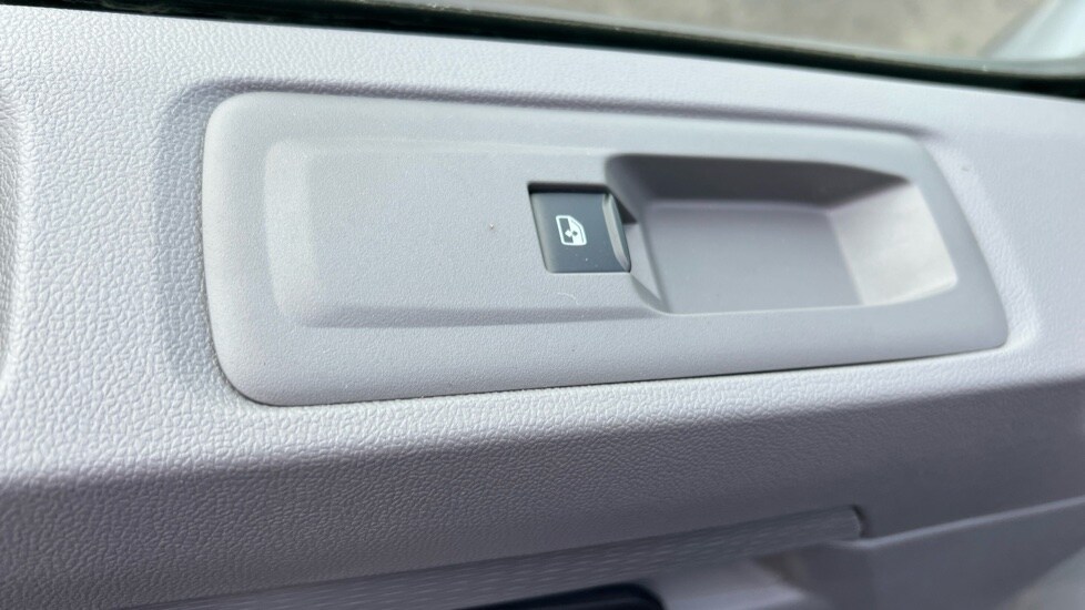 Used Volkswagen Transporter 2025 for sale - 76161234: Photo 38