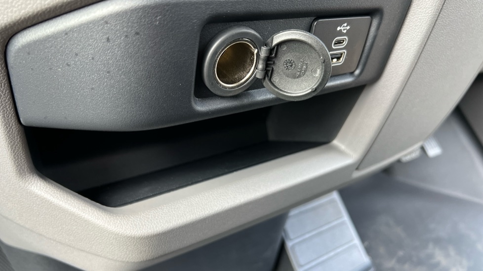 Used Volkswagen Transporter 2025 for sale - 76161234: Photo 43