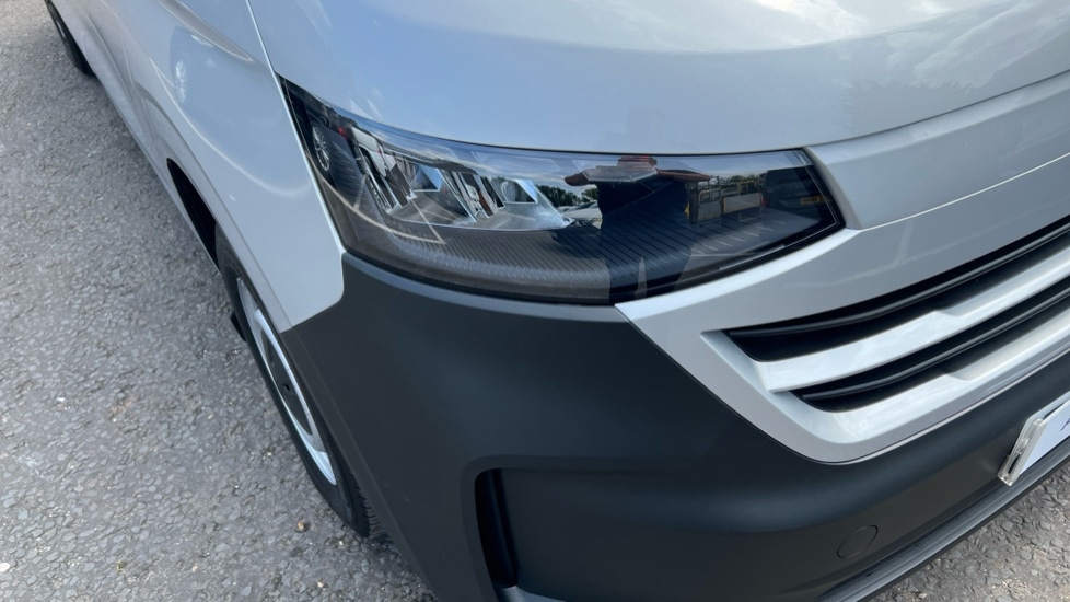 Used Volkswagen Transporter 2025 for sale - 76161234: Photo 49