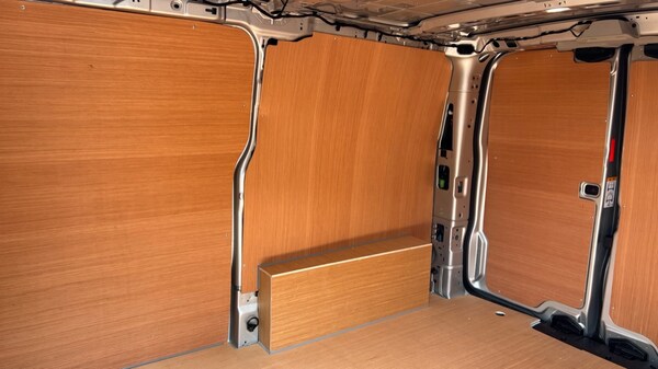 Used Volkswagen Transporter 2025 for sale - 76161234: Photo 9