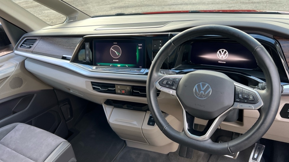 Used Volkswagen Multivan 2025 for sale - 77035816: Photo 11