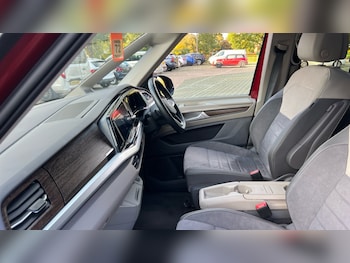 Used Volkswagen Multivan 2025 for sale - 77035816: Photo