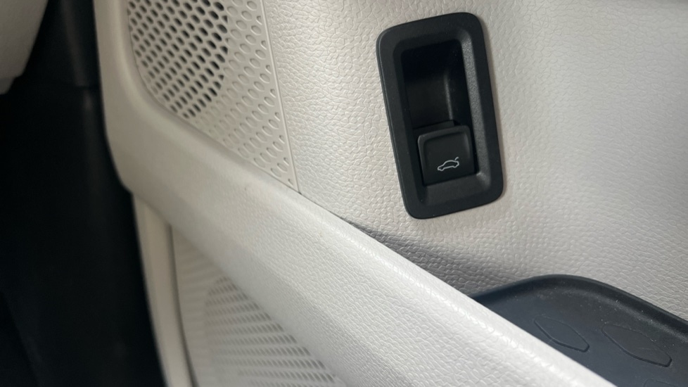 Used Volkswagen ID.Buzz 2025 for sale - 76338911: Photo 44