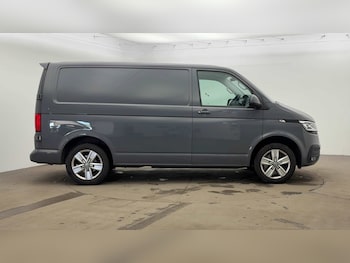 Used Volkswagen Transporter 2021 for sale - 75625201: Photo