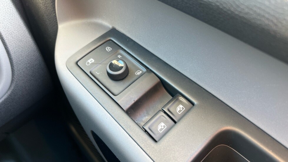 Used Volkswagen ID.Buzz 2024 for sale - 76474894: Photo 32