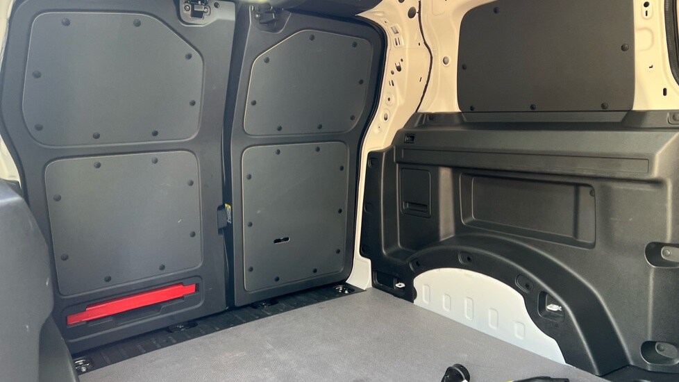 Used Volkswagen ID.Buzz 2024 for sale - 76474894: Photo 9