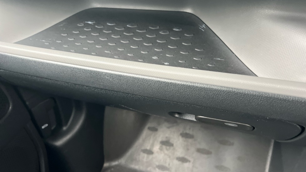 Used Volkswagen ID.Buzz 2023 for sale - 75972403: Photo 38