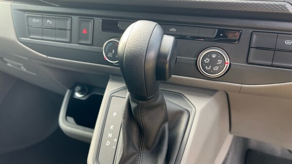 Used Volkswagen Transporter 2022 for sale - 76196038: Photo 14