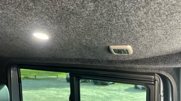 Used Volkswagen Transporter 2022 for sale - 76196038: Photo 38