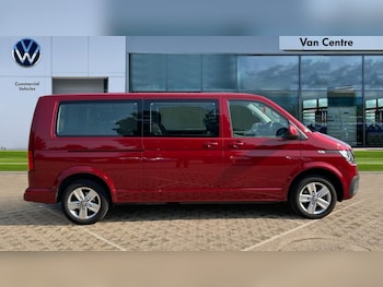 Used Volkswagen Transporter Shuttle 2024 for sale - 75534302: Photo