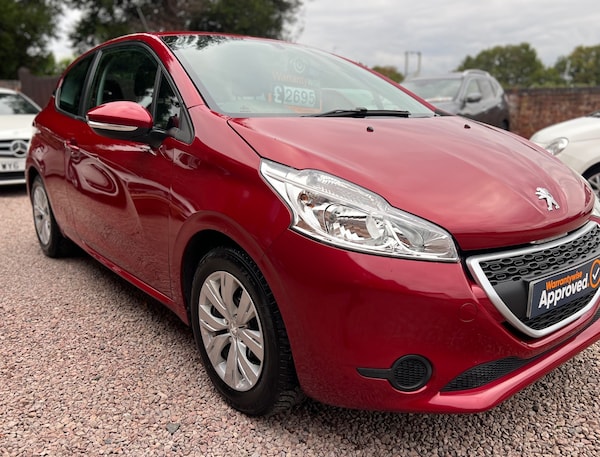 Used Peugeot 208 2013 for sale - 76257971: Photo 15