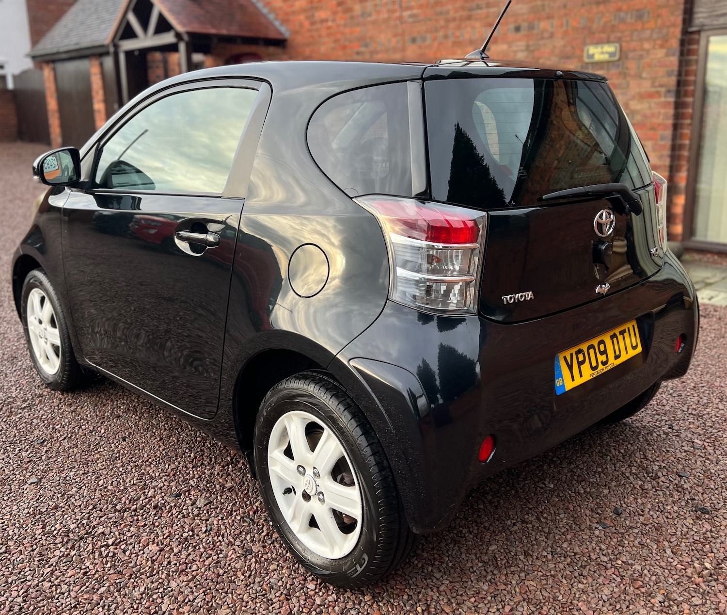 Used Toyota IQ 2009 for sale - 77138699: Photo 7