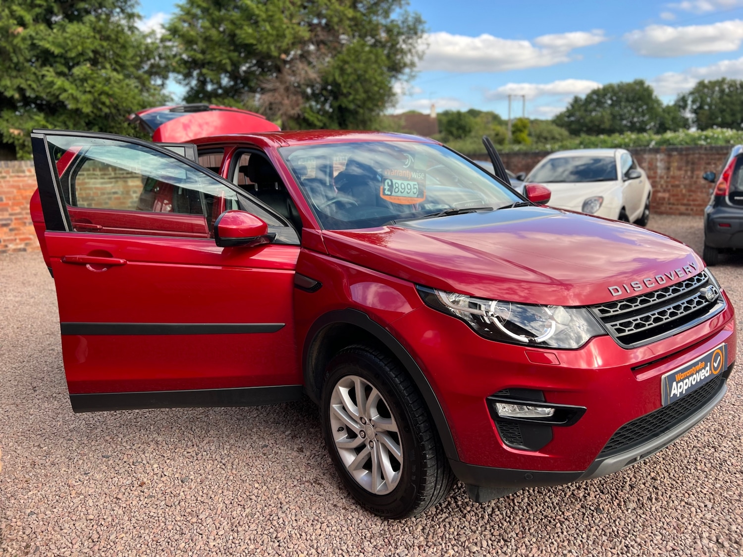 Used Land Rover Discovery Sport 2017 for sale - 74952150: Photo 5
