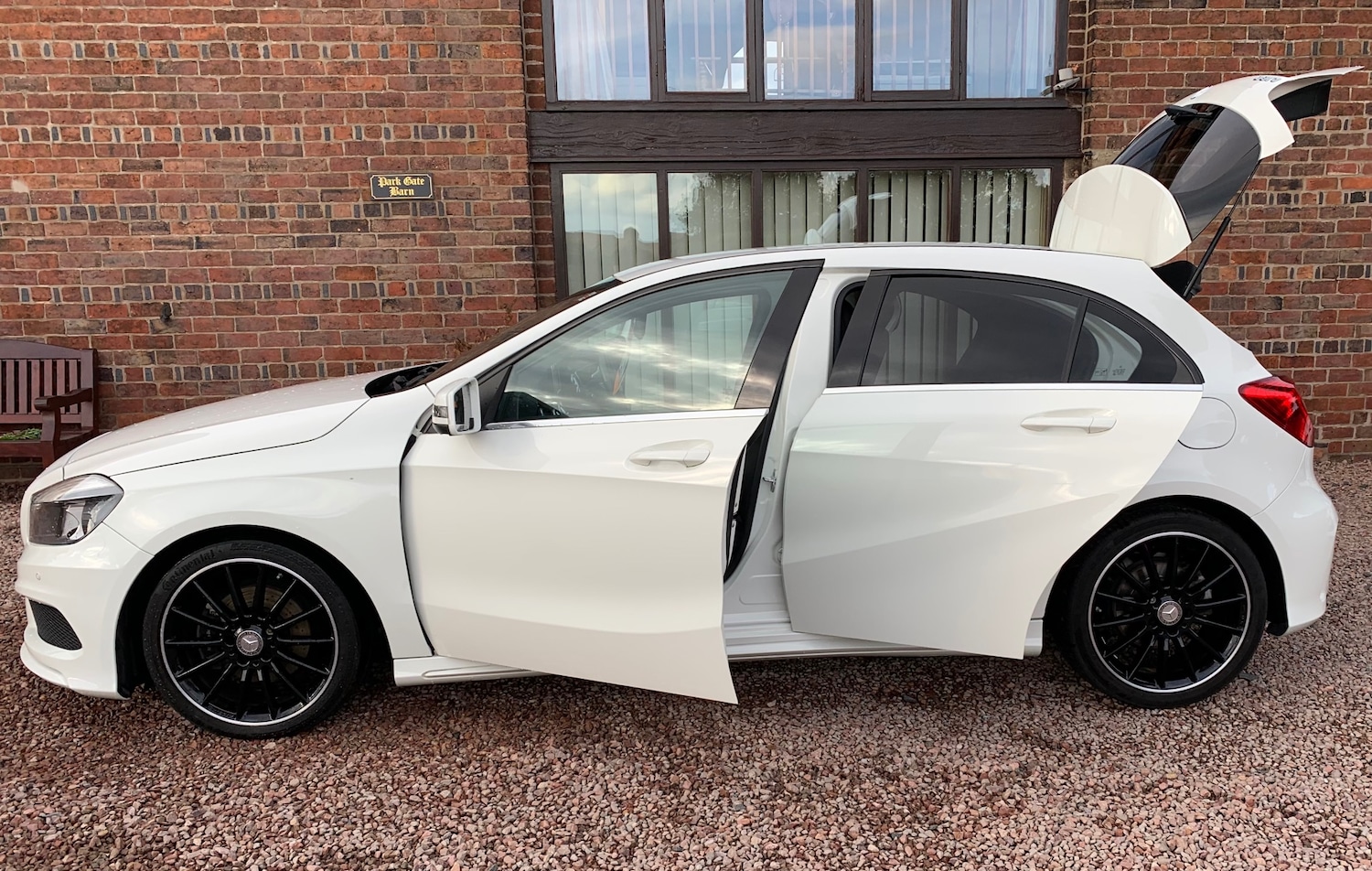 Used Mercedes-Benz A-Class 2015 for sale - 76931979: Photo 16