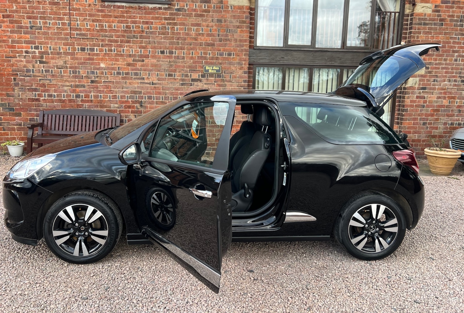 Used DS Automobiles DS 3 2017 for sale - 77906724: Photo 2