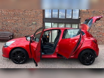 Used Renault Clio 2016 for sale - 76510515: Photo