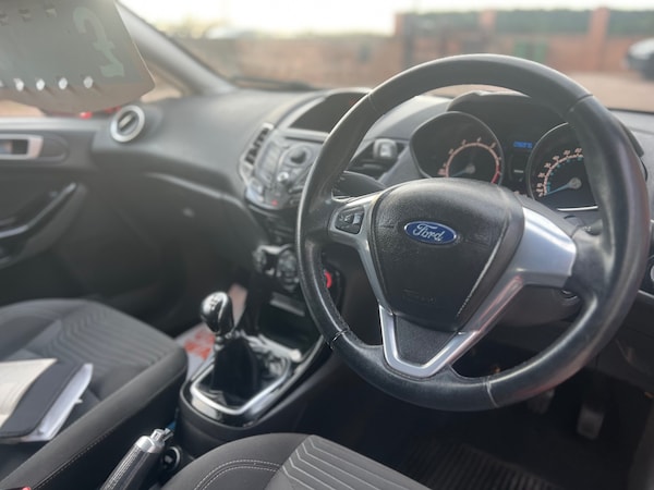 Used Ford Fiesta 2013 for sale - 72737800: Photo 12