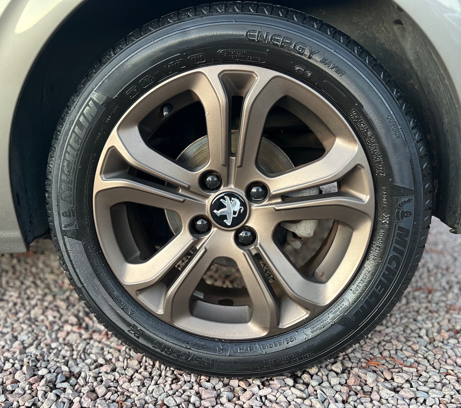 Used Peugeot 208 2014 for sale - 76640124: Photo 19