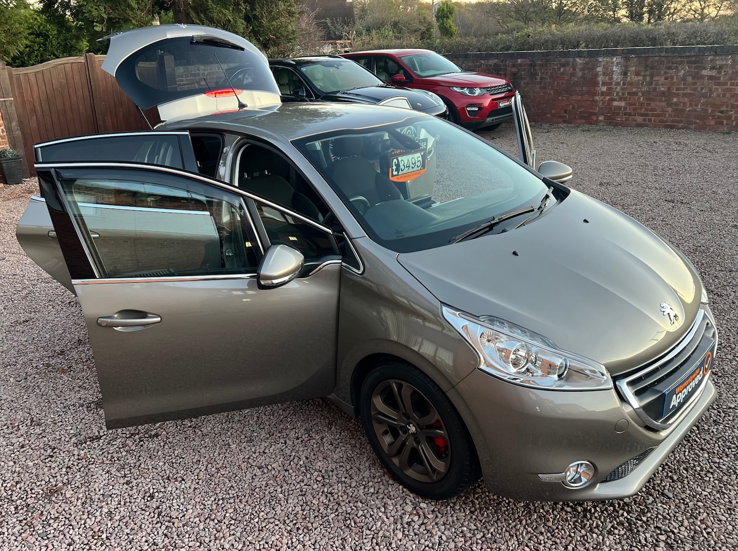 Used Peugeot 208 2014 for sale - 76640124: Photo 21