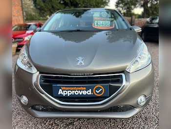 Used Peugeot 208 2014 for sale - 76640124: Photo