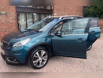 Used Peugeot 2008 2016 for sale - 79439683: Photo