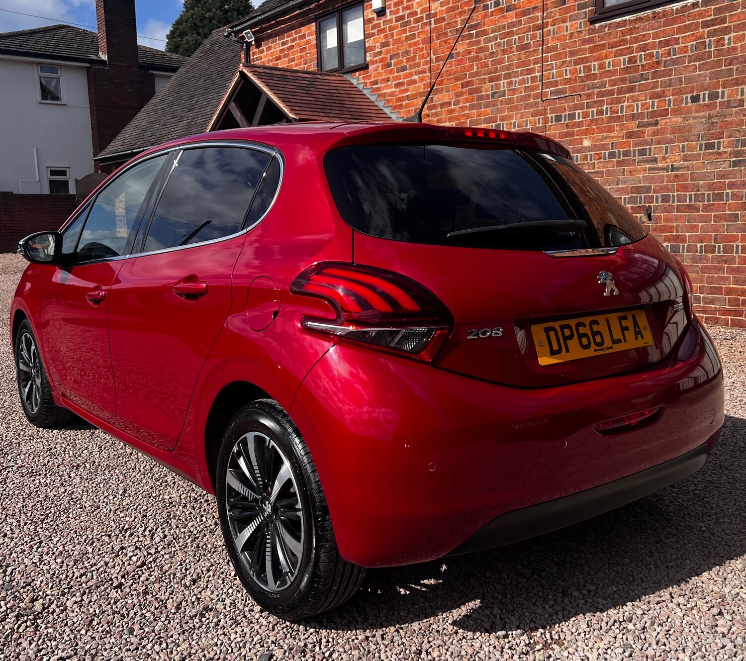 Used Peugeot 208 2017 for sale - 78014372: Photo 8