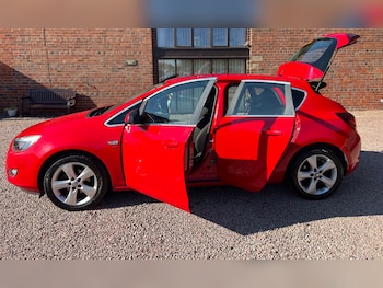 Used Vauxhall Astra 2011 for sale - 79089078: Photo