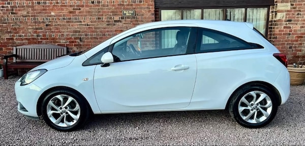 Used Vauxhall Corsa 2015 for sale - 74233429: Photo 2