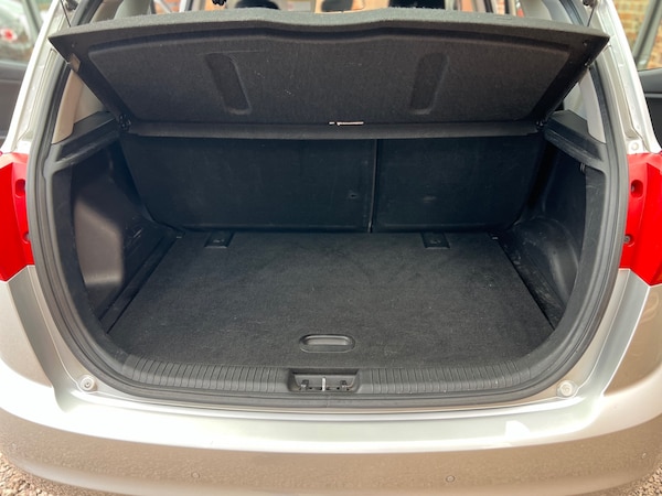 Used Kia Venga 2013 for sale - 74952210: Photo 11