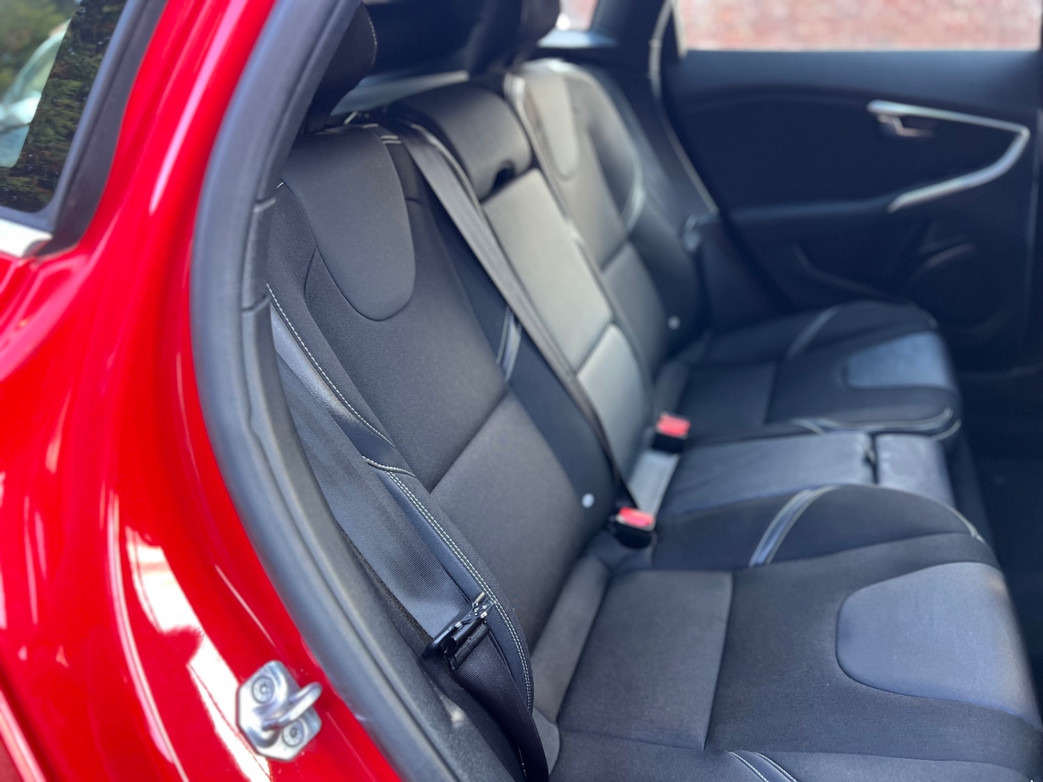 Used Volvo V40 2015 for sale - 76057073: Photo 27