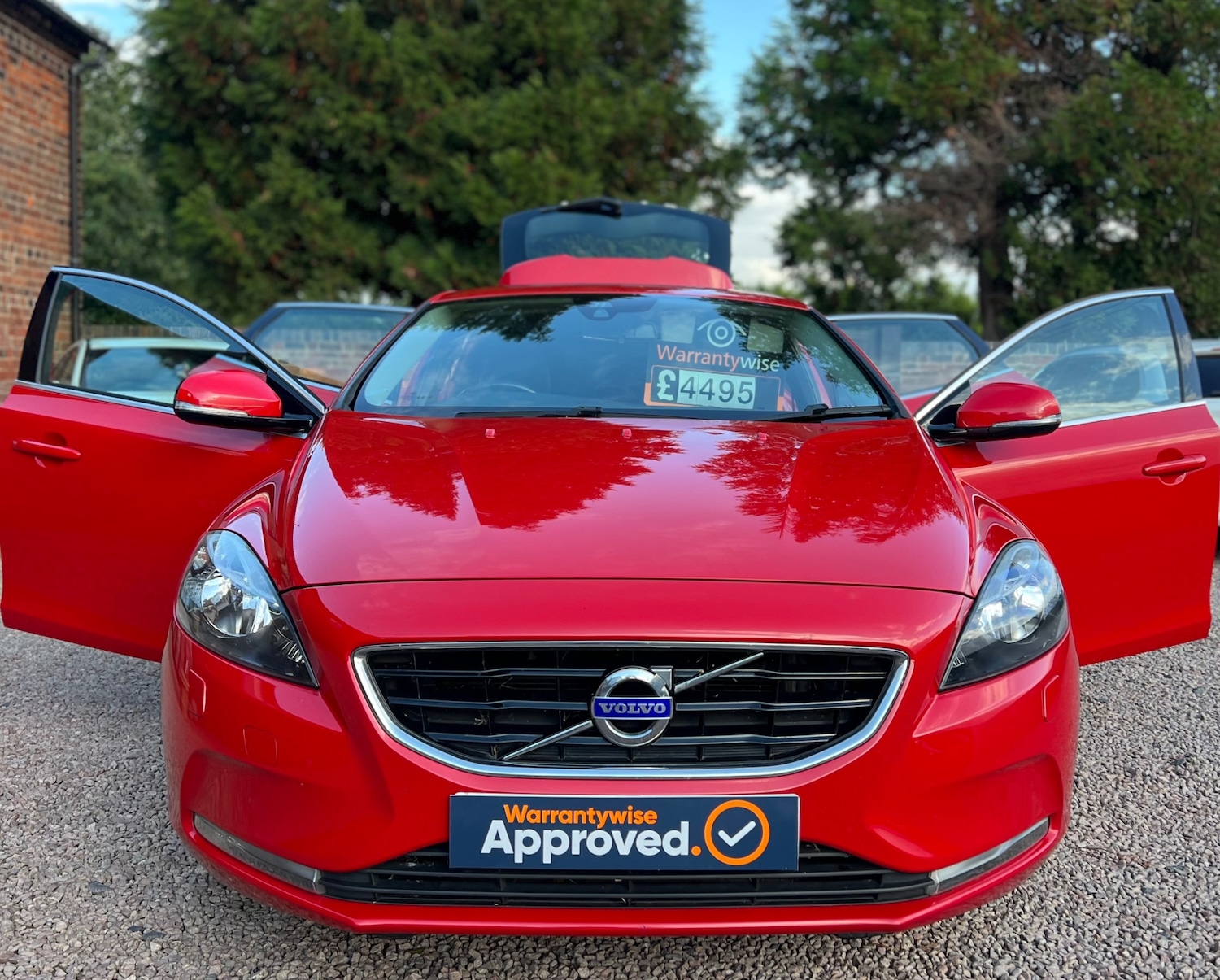 Used Volvo V40 2015 for sale - 76057073: Photo 6
