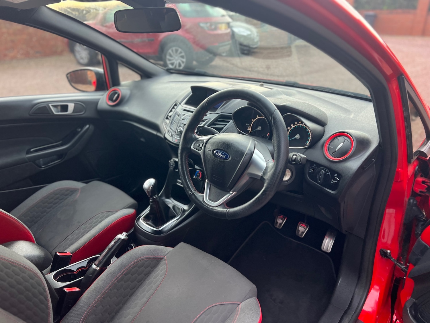 Used Ford Fiesta 2016 for sale - 77149592: Photo 7