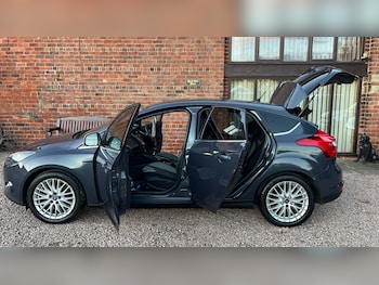 Used Ford Focus 2013 for sale - 76578290: Photo