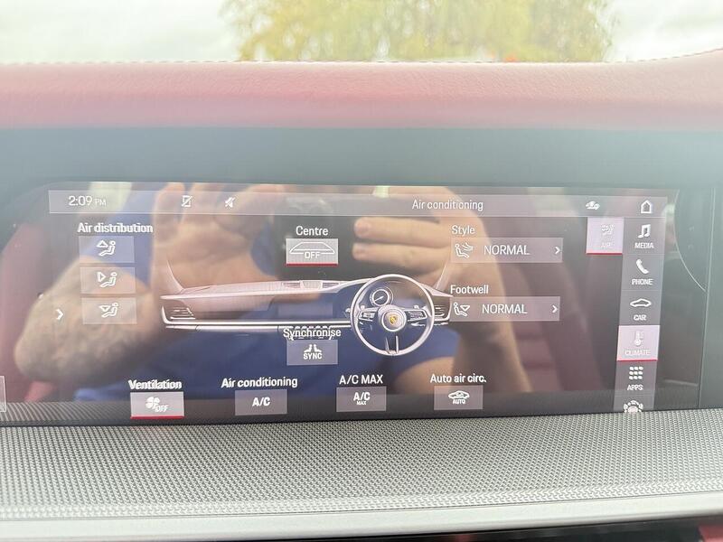 Used Porsche 911 2020 for sale - 77042379: Photo 23