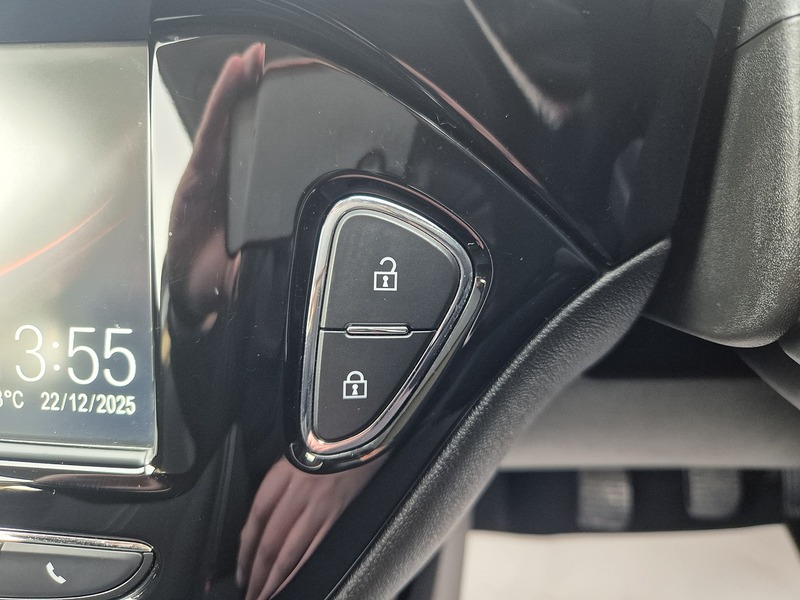 Used Vauxhall Corsa 2017 for sale - 77042441: Photo 19