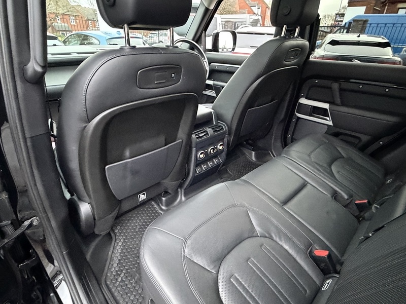 Used Land Rover Defender 2020 for sale - 77042393: Photo 12
