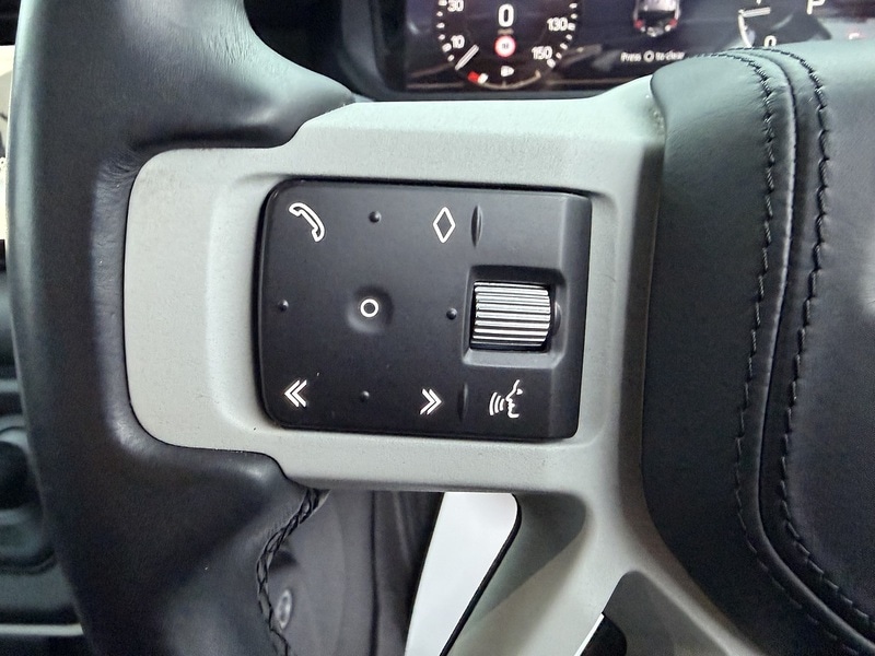 Used Land Rover Defender 2020 for sale - 77042393: Photo 21