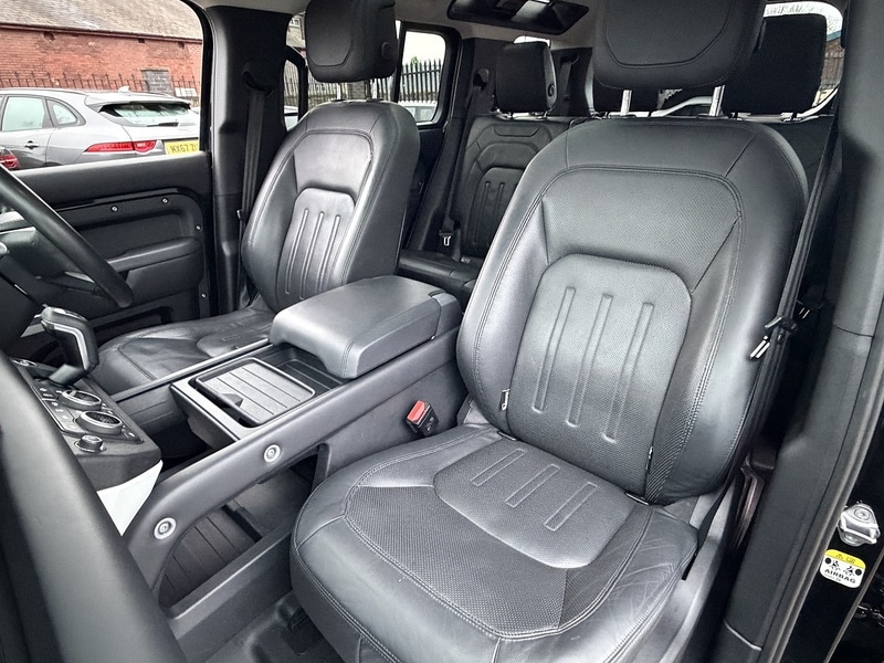 Used Land Rover Defender 2020 for sale - 77042393: Photo 38