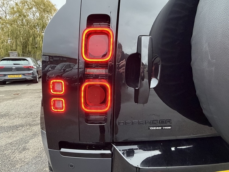 Used Land Rover Defender 2020 for sale - 77042393: Photo 40