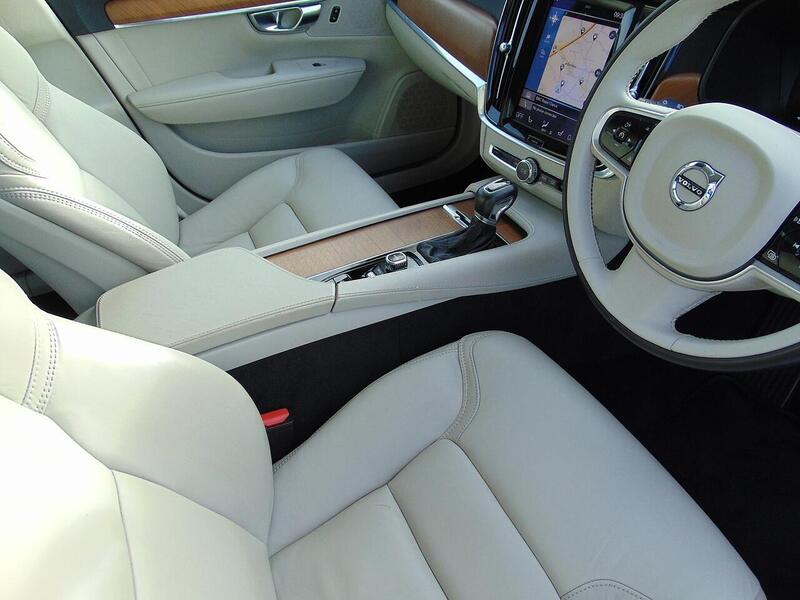 Used Volvo S90 2017 for sale - 77042363: Photo 10