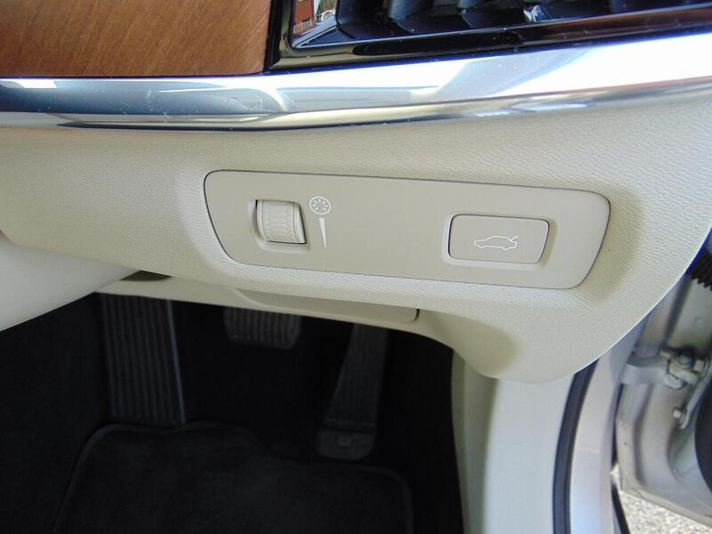 Used Volvo S90 2017 for sale - 77042363: Photo 17