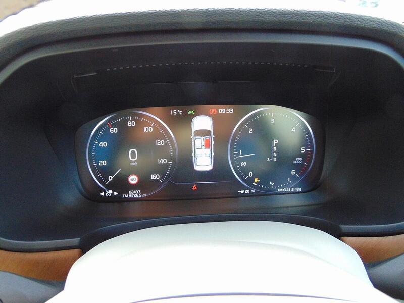 Used Volvo S90 2017 for sale - 77042363: Photo 26