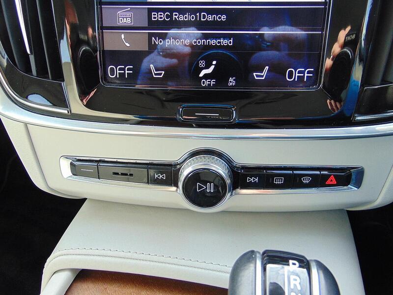 Used Volvo S90 2017 for sale - 77042363: Photo 43